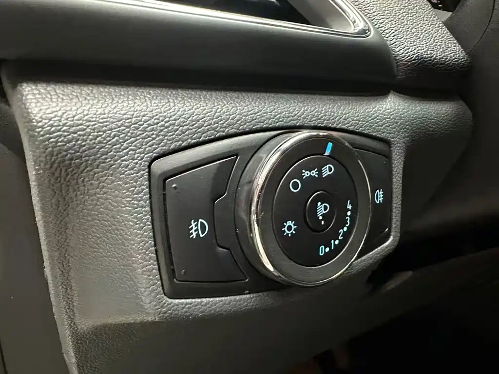 Ford Escort — миниатюра 16