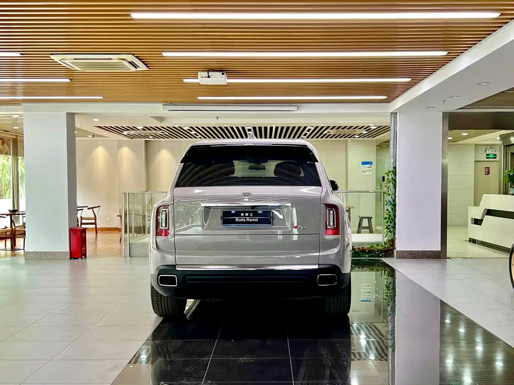 ROLLS-ROYCE CULLINAN
