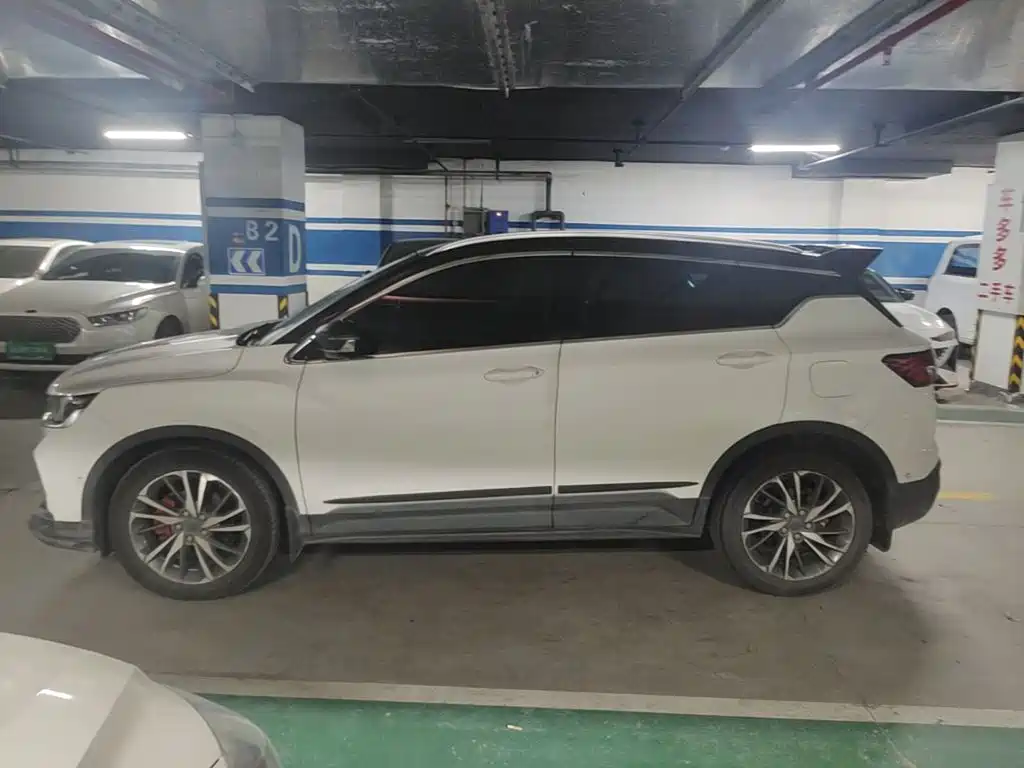 Geely Binyue — миниатюра 5