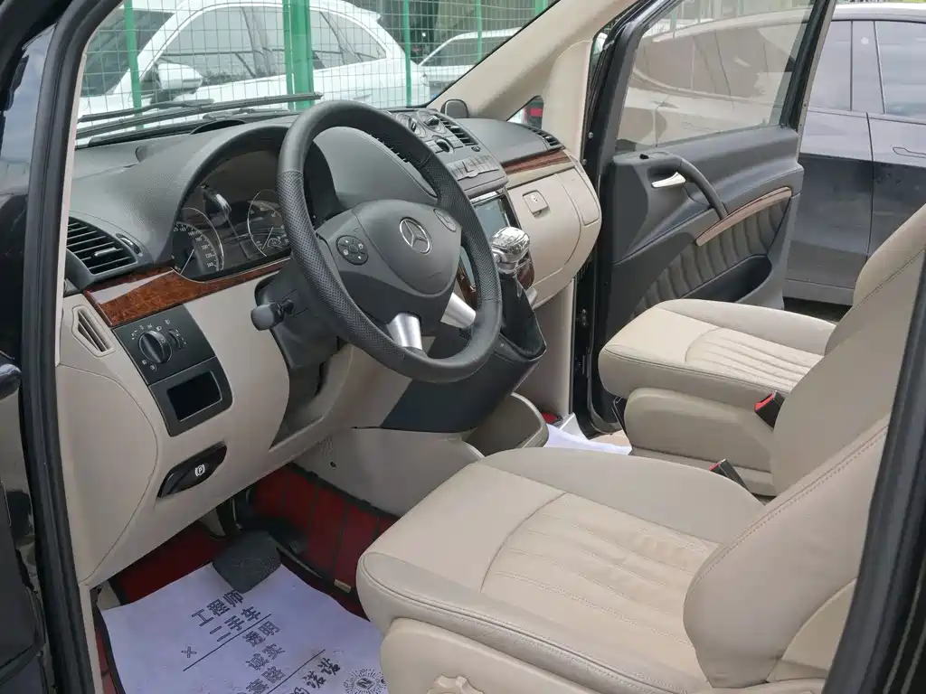Mercedes-Benz Viano — миниатюра 7