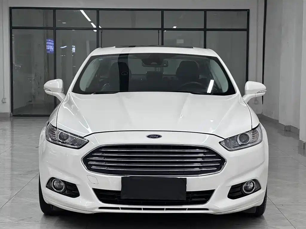 Ford Mondeo 2013 2.0L GTDi200 Luxury