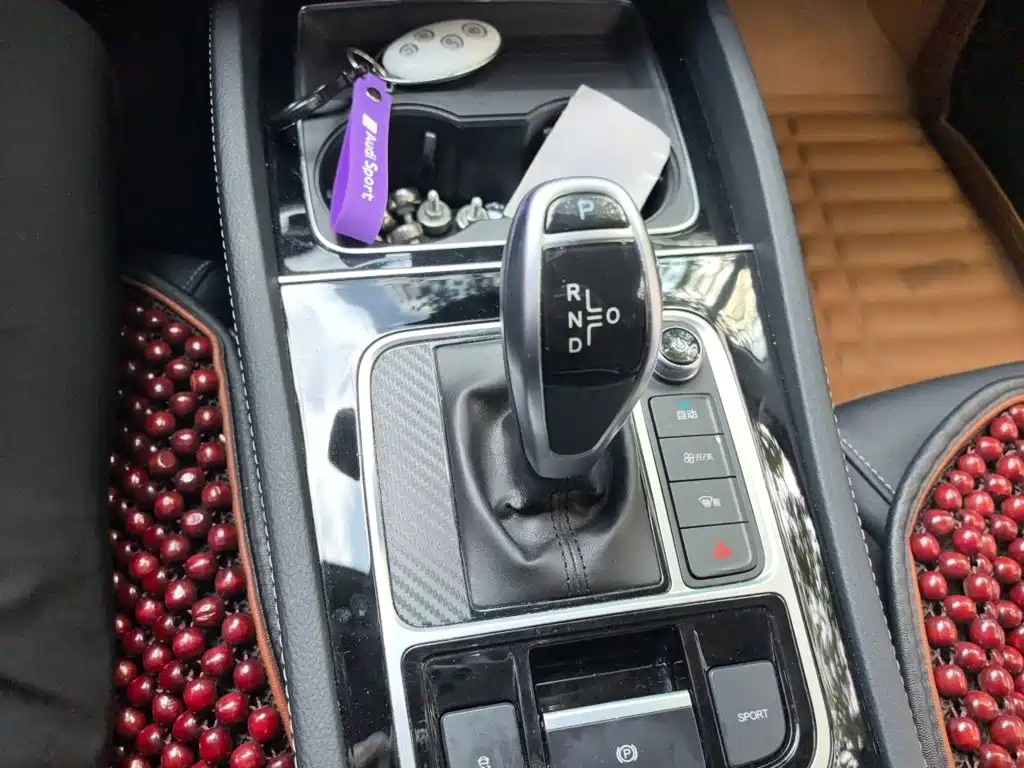 BYD MAX — миниатюра 10