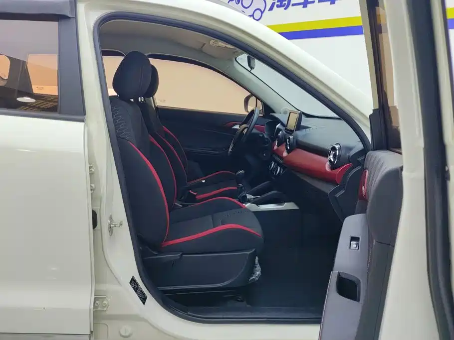 BAIC Senova X35 — миниатюра 8