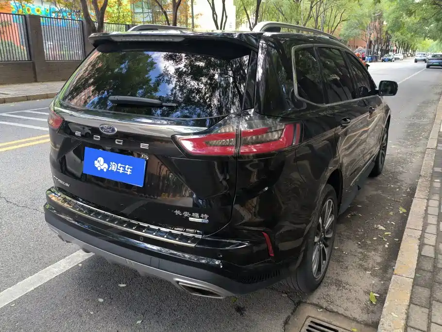 Ford Edge — миниатюра 3