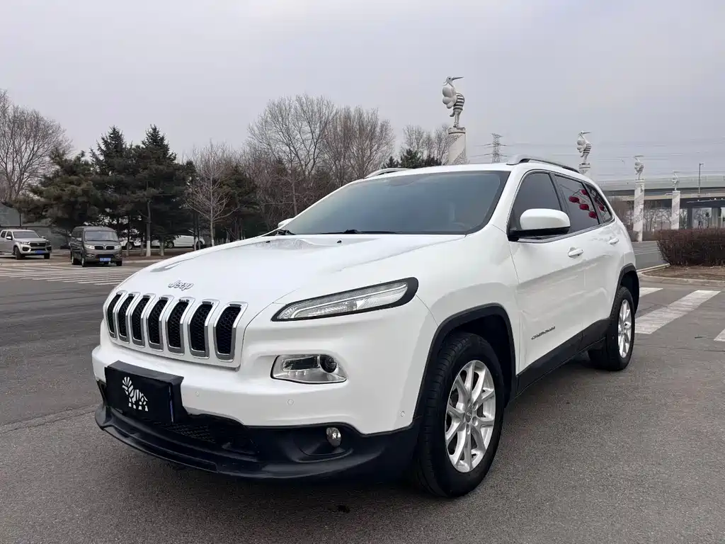 Jeep Cherokee 2016