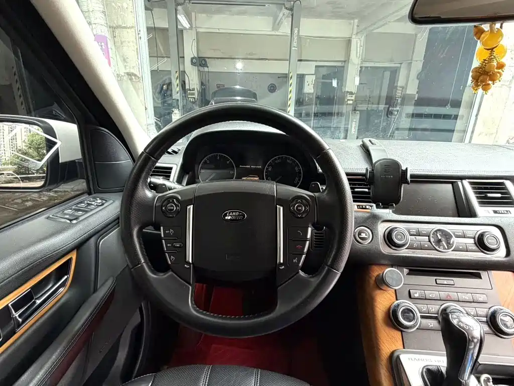 Land Rover Sport — миниатюра 7