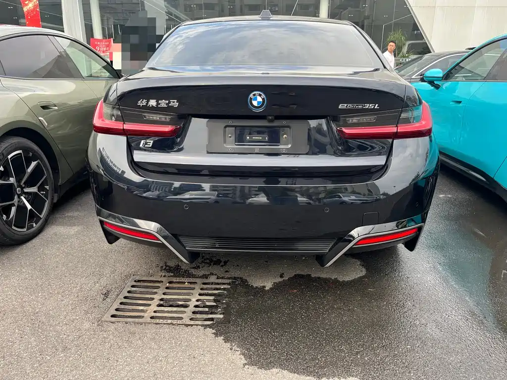 BMW i3 — миниатюра 9