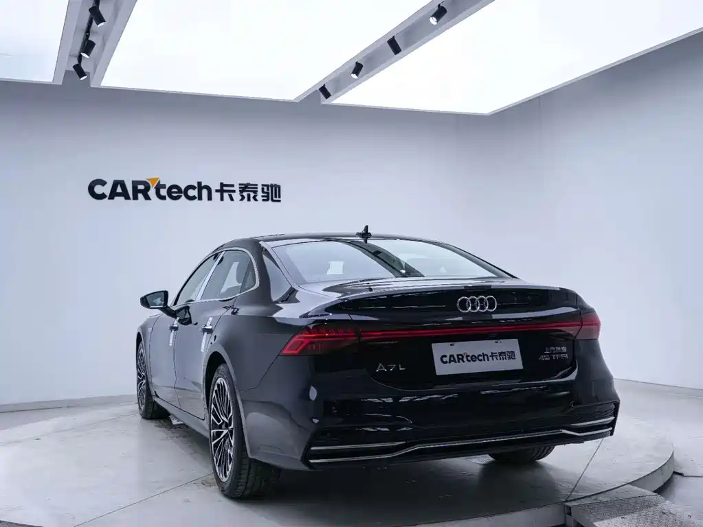 Audi A7L — миниатюра 16