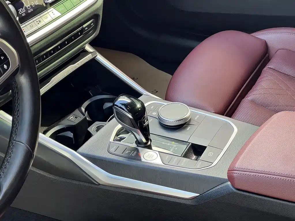 BMW 3 Series — миниатюра 10