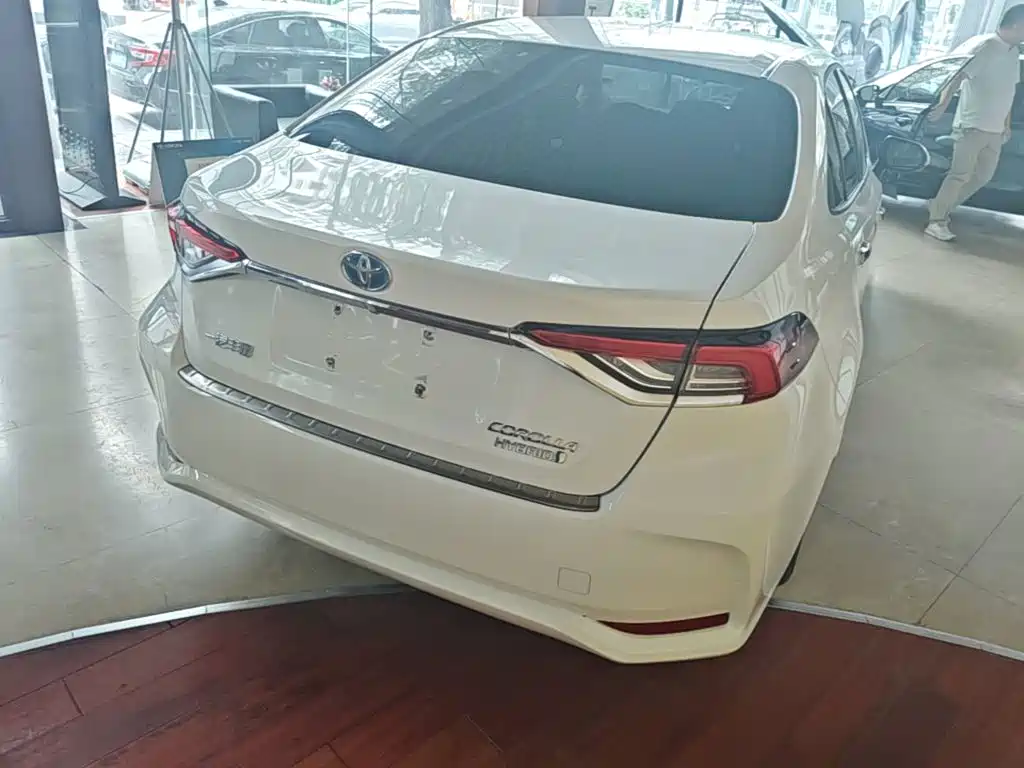 Toyota Corolla — миниатюра 7