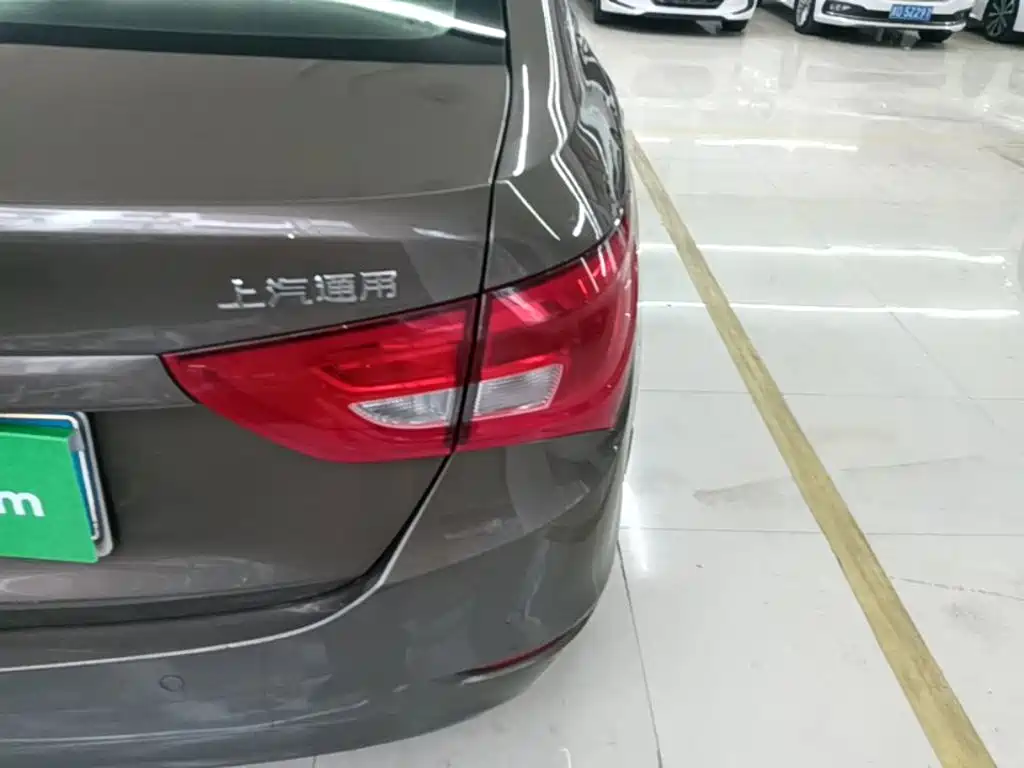 Buick Excelle — миниатюра 8