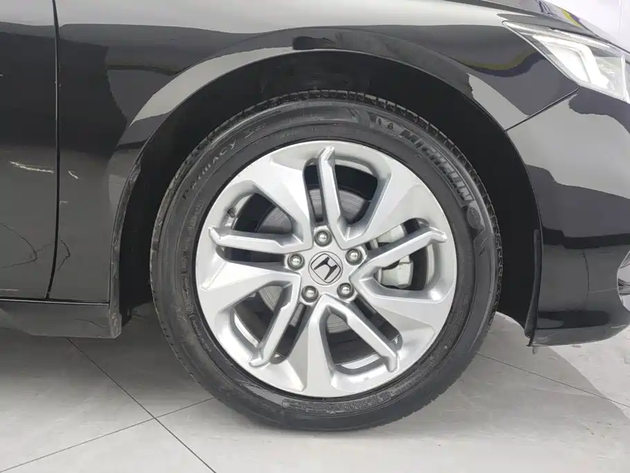 Honda Accord — миниатюра 6