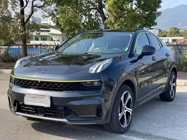 2020 Lynk & Co 05