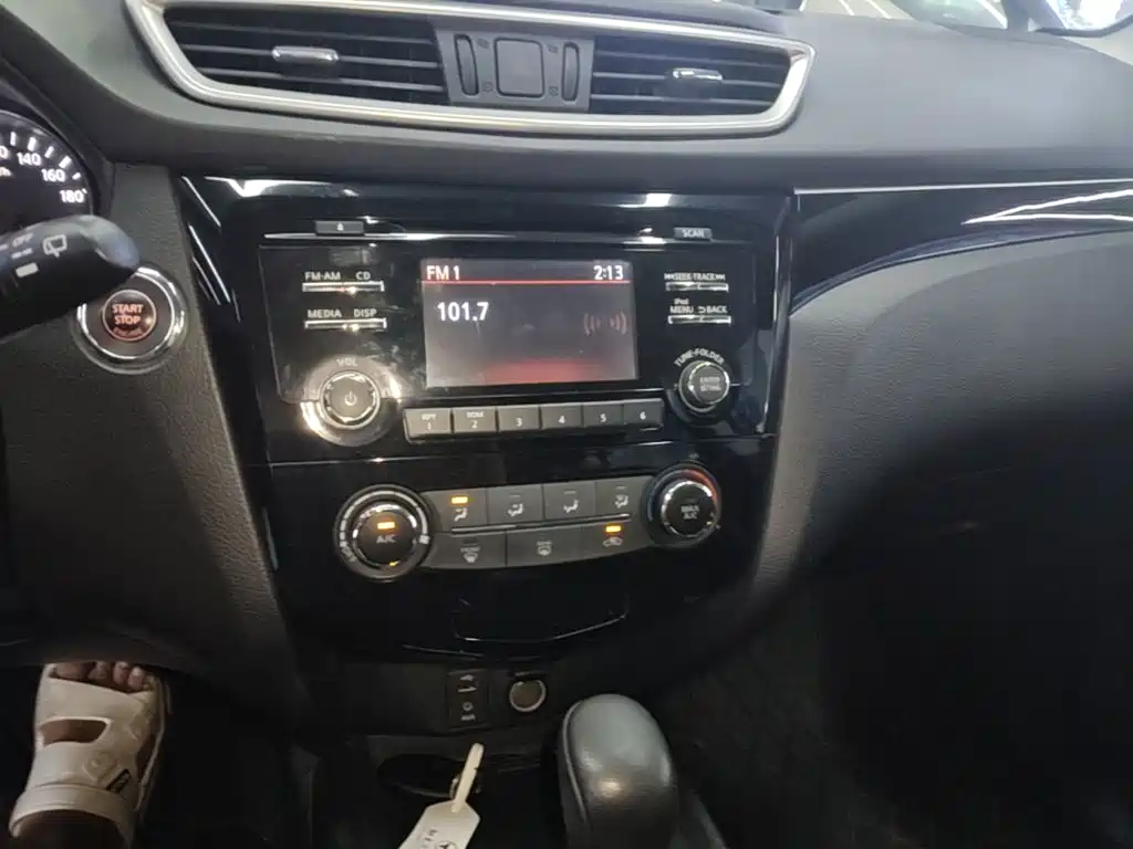 Nissan Qashqai — миниатюра 13