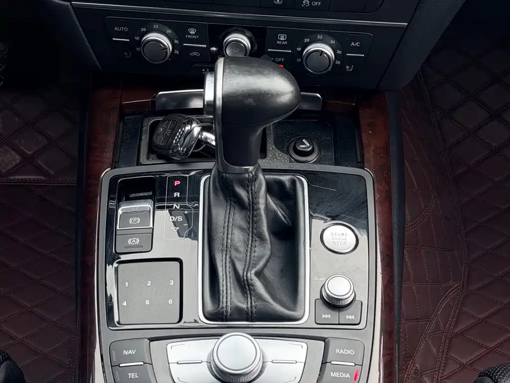 Audi A6L — миниатюра 13