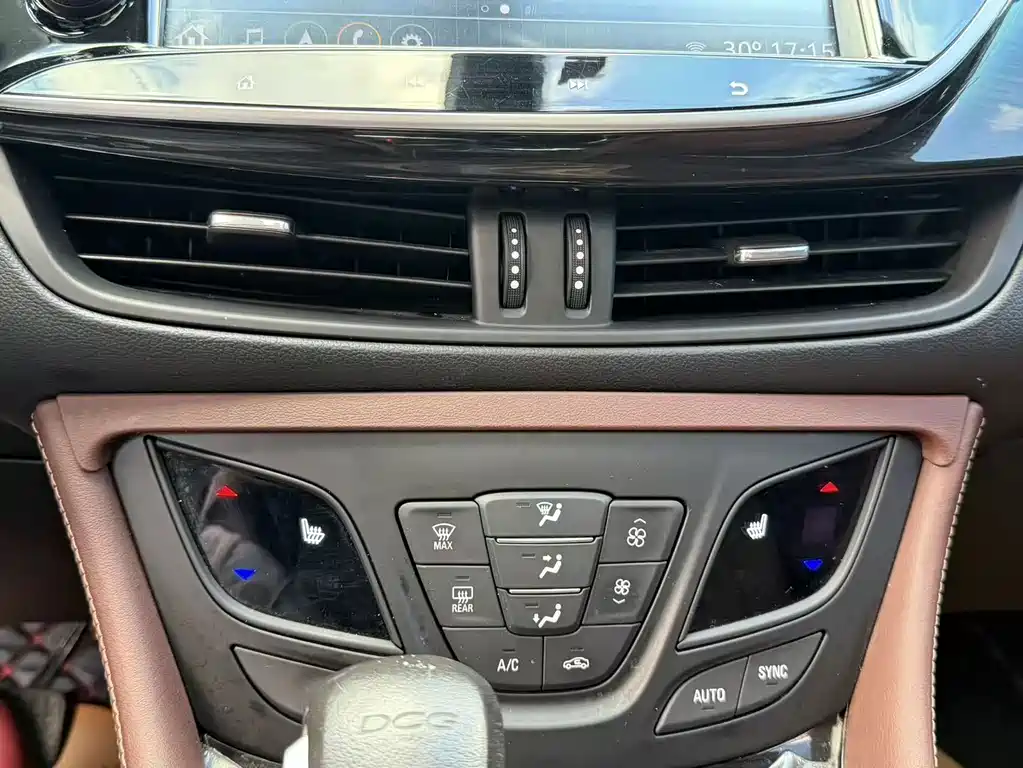 Buick Envision Plus — миниатюра 12