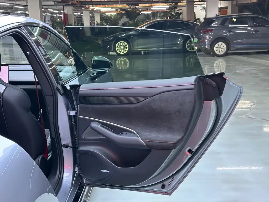 XIAOMI CAR XIAOMI SU7 ULTRA