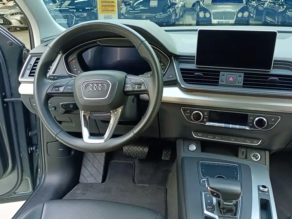 Audi Q5L 2020 40 TFSI Fashion