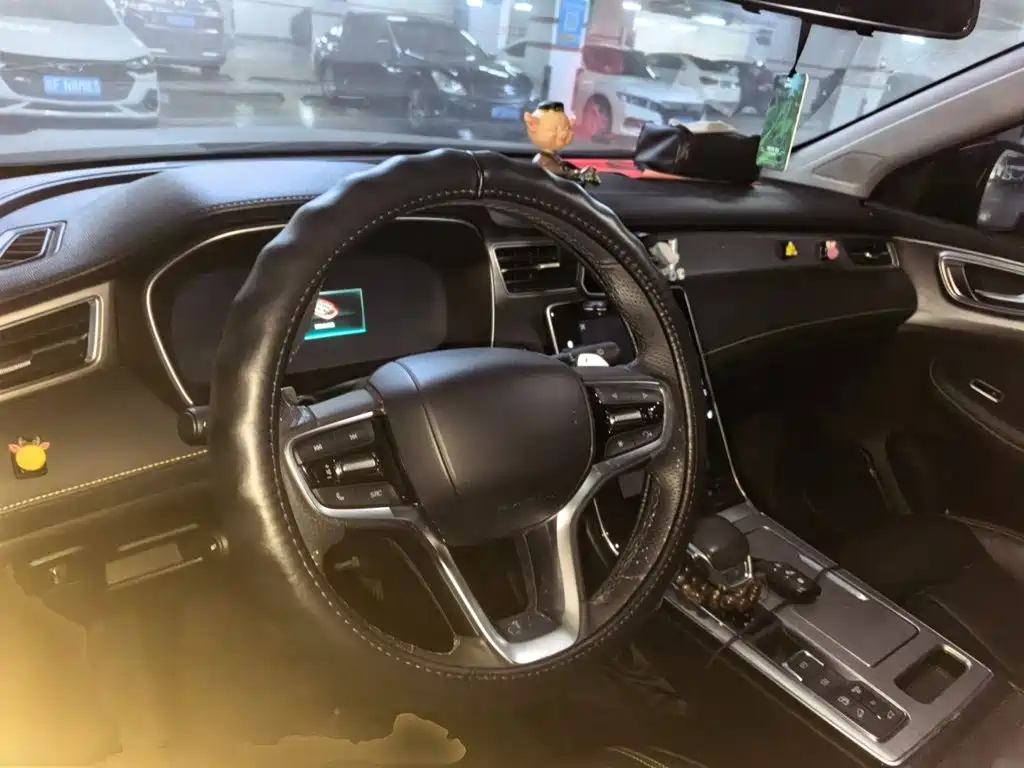 Roewe RX5 New Energy — миниатюра 11