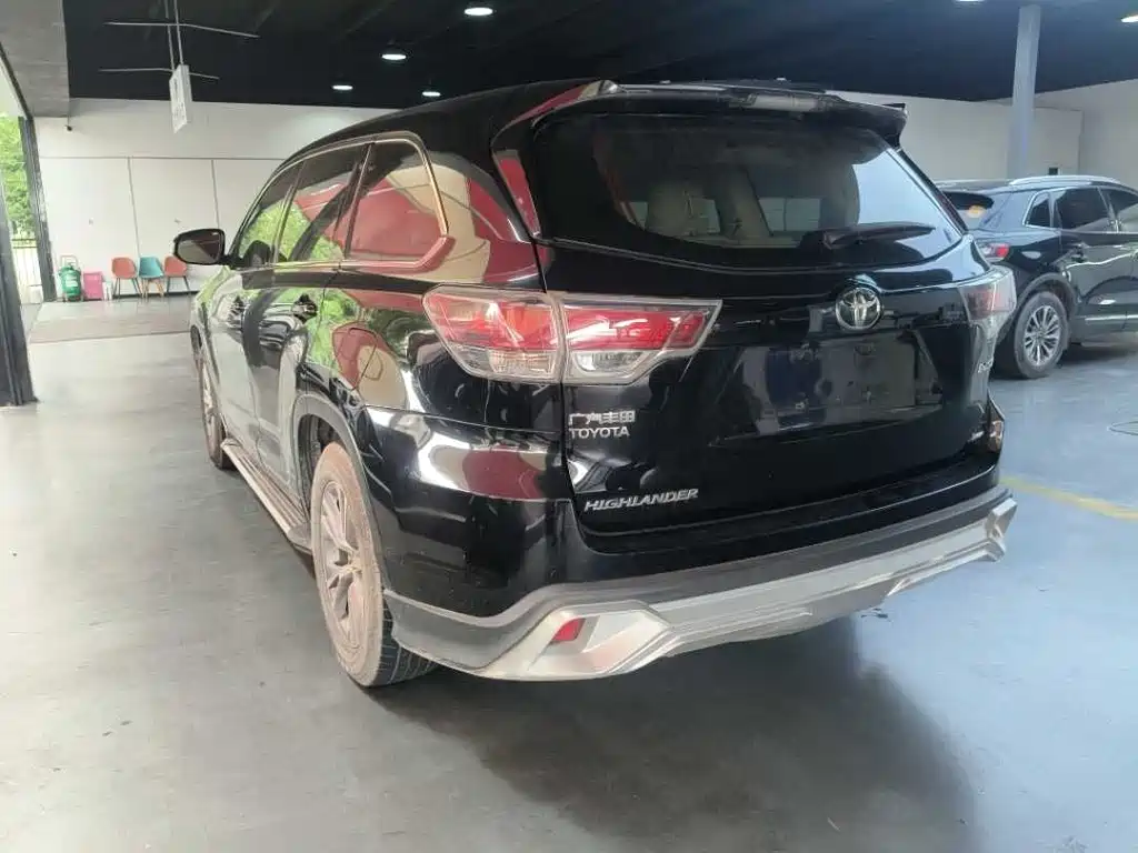 Toyota Highlander — миниатюра 5