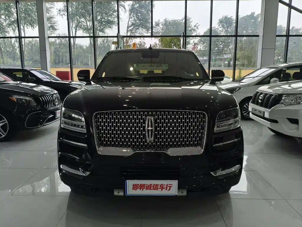 Lincoln Navigator — миниатюра 2