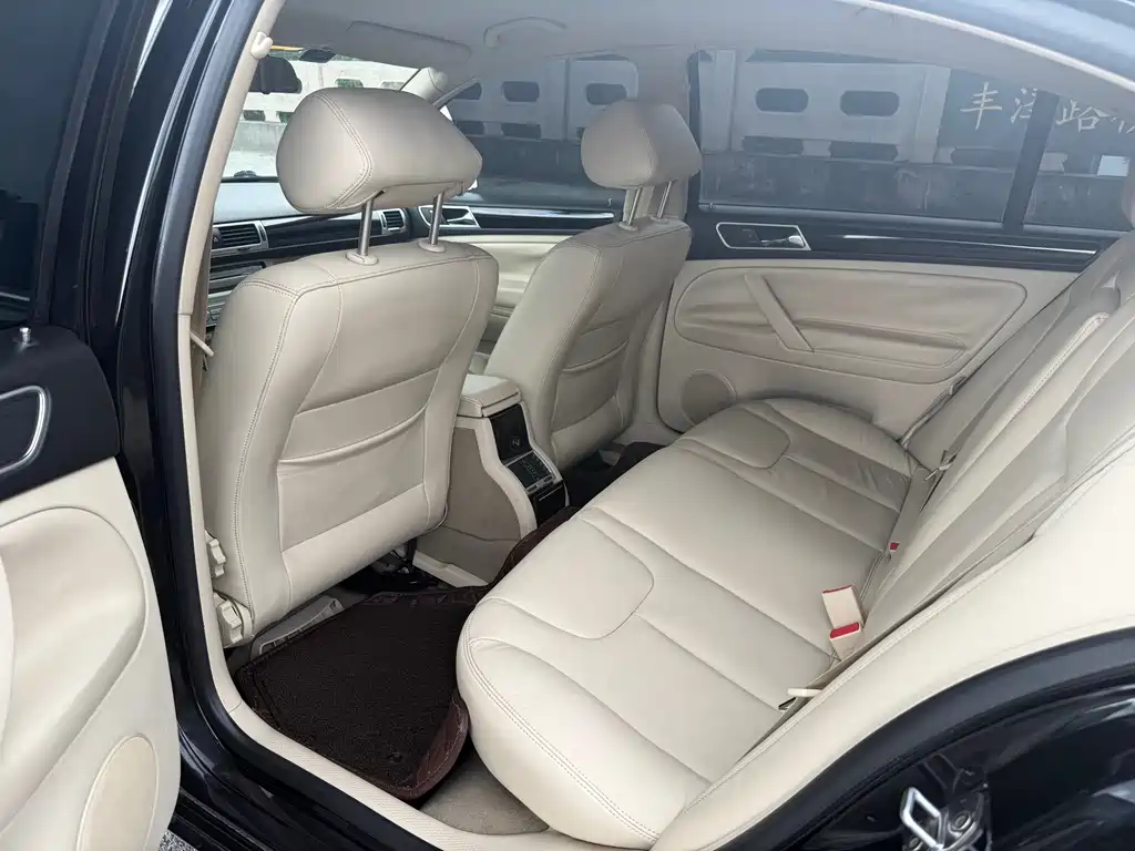 Volkswagen Passat Lingyu — миниатюра 10