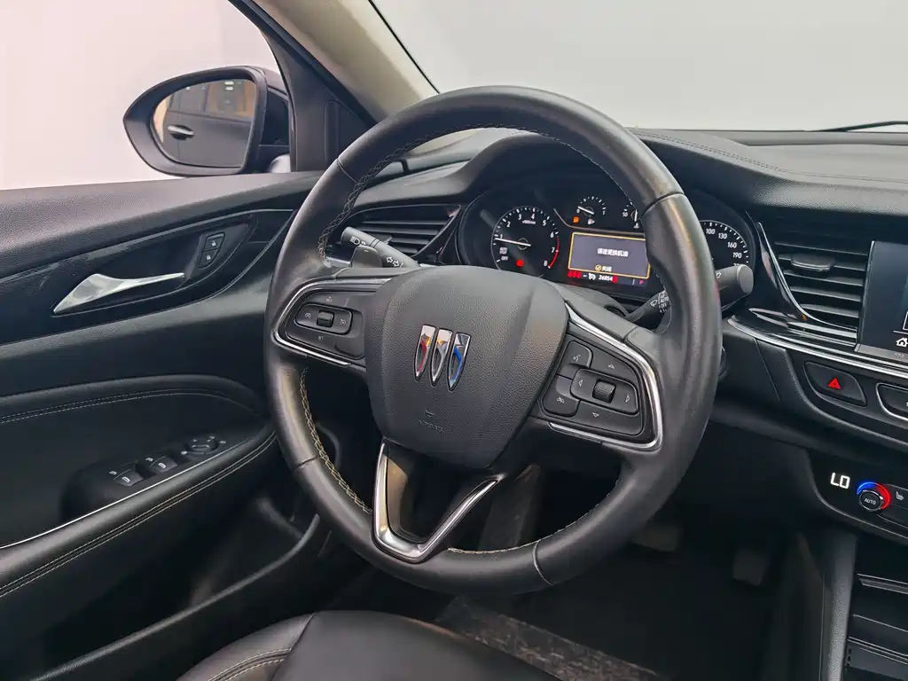 Buick Regal — миниатюра 16