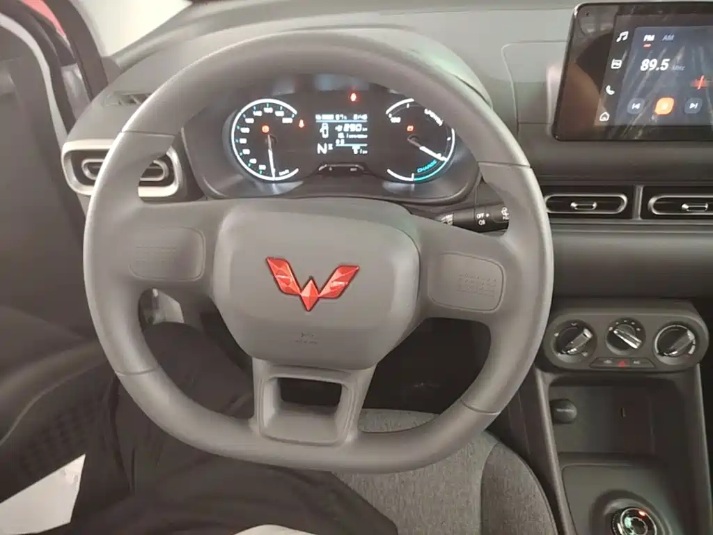 Wuling Hongguang EV — миниатюра 11