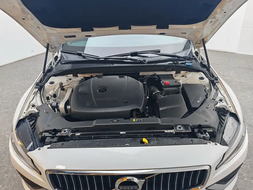 Volvo S60 — миниатюра 13
