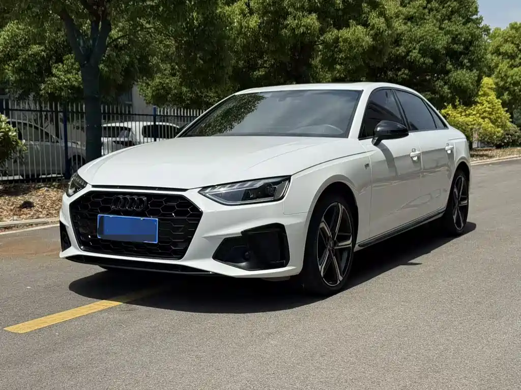 Audi A4L 2025