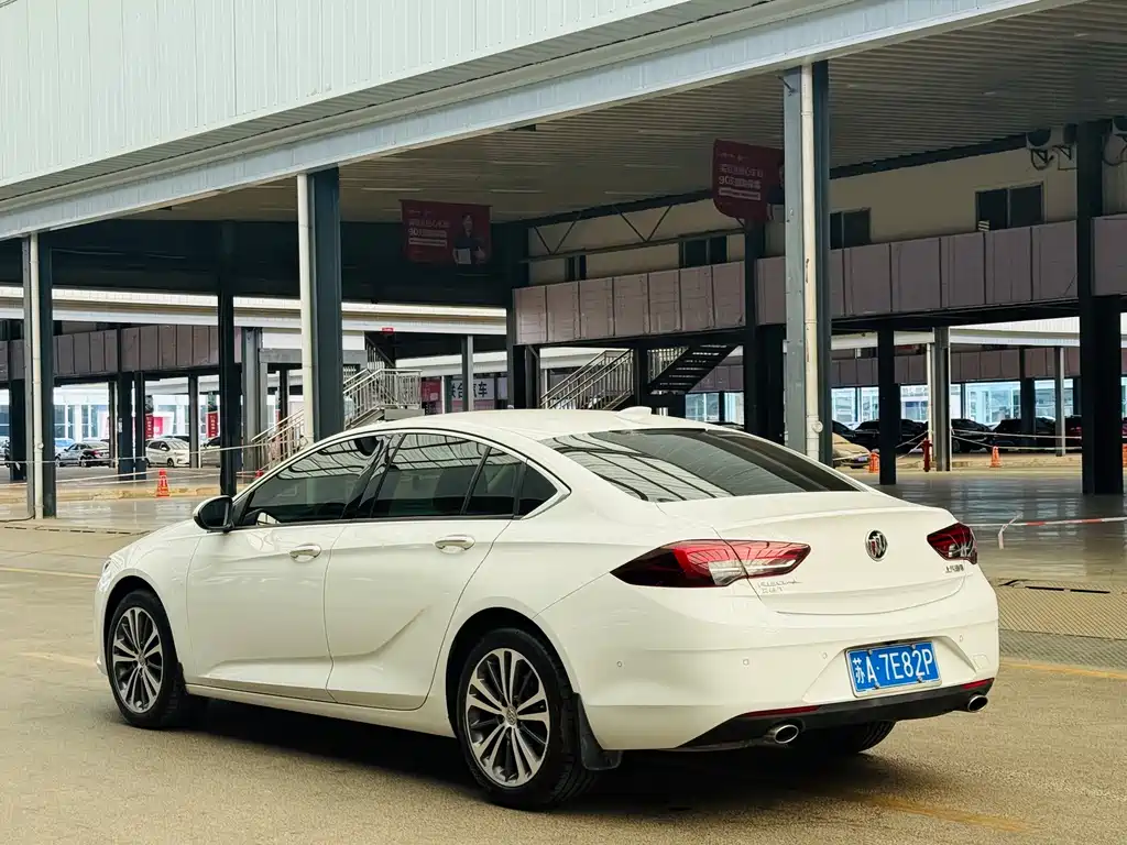 Buick Regal — миниатюра 6