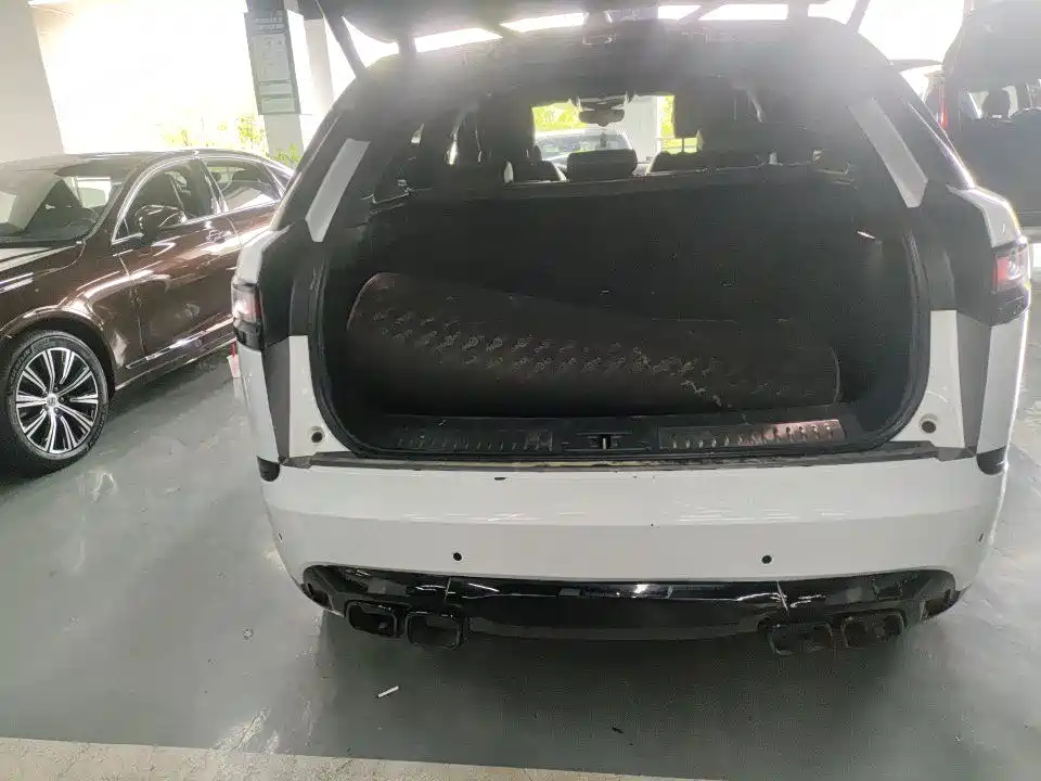 Land Rover Velar — миниатюра 8