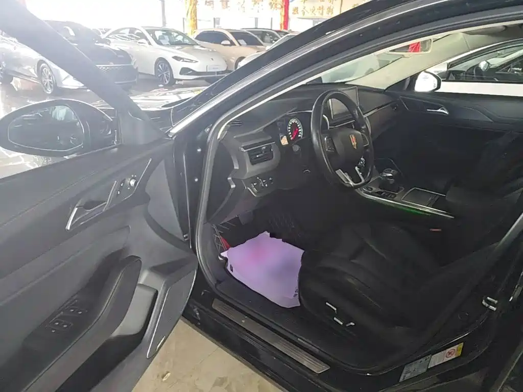 Hongqi Hongqi H5 — миниатюра 16