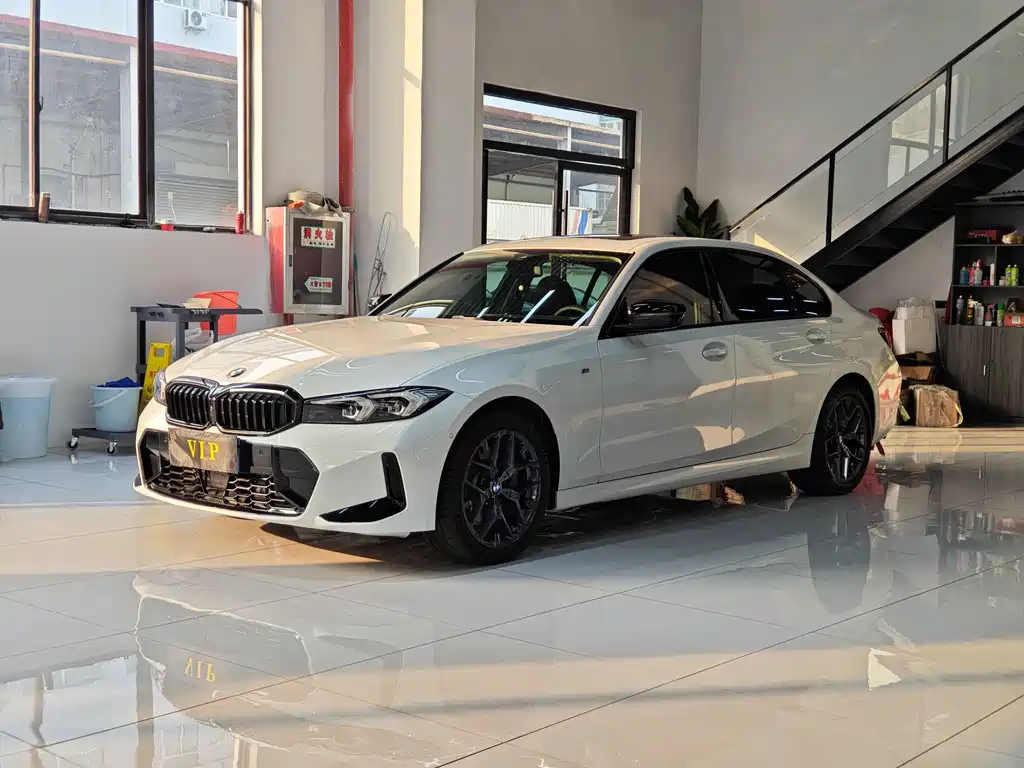 BMW 3 Series 2025