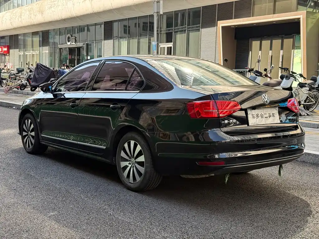 Volkswagen Sagitar — миниатюра 4