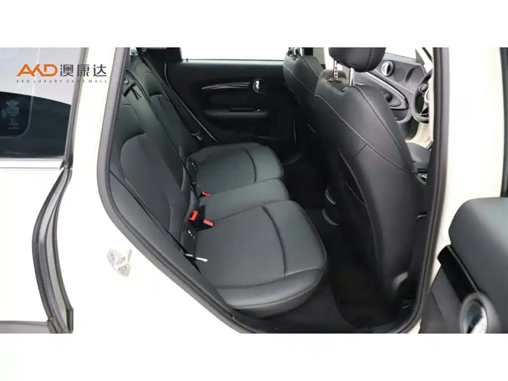 MINI Mini Clubman — миниатюра 8