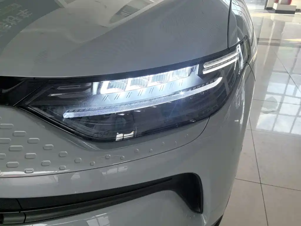 Leapmotor Leapmotor C11 — миниатюра 4