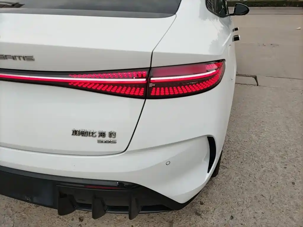 BYD Seal — миниатюра 8