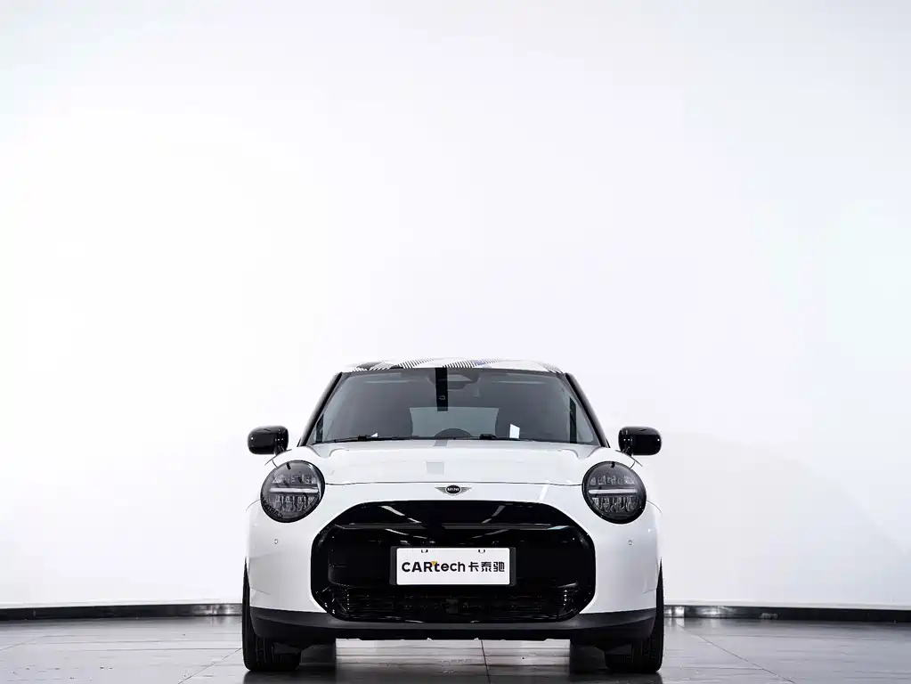 MINI MINI COOPER EV — миниатюра 2