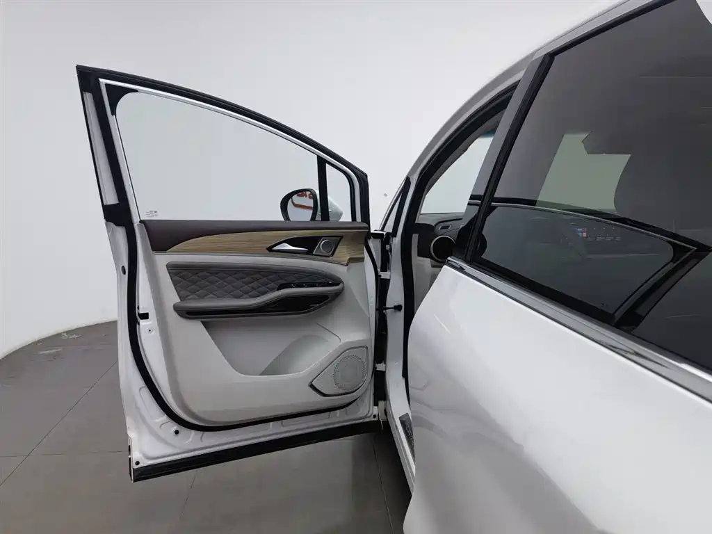 DONGFENG POPULAR YACHTS