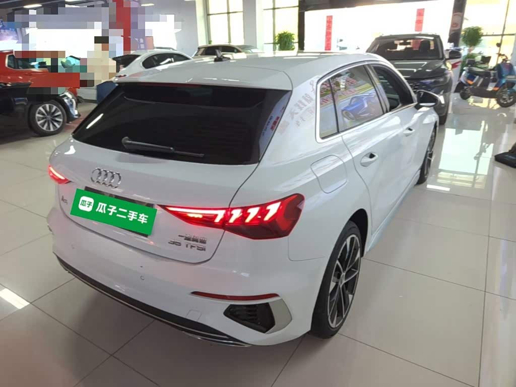Audi A3 1.4 л 2023 г. Белый, пробег 22500 км