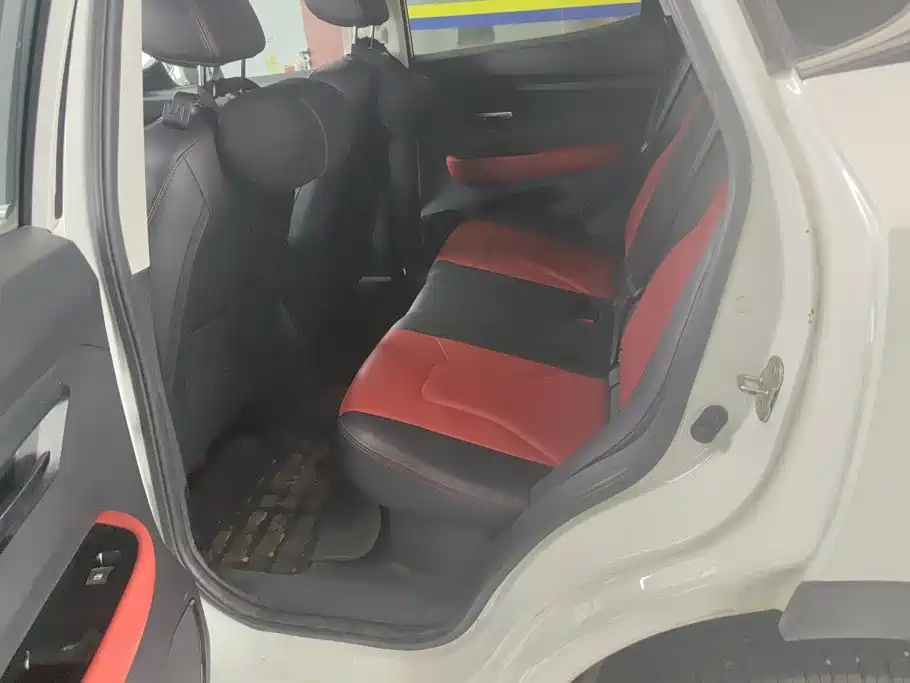 Haval H2s — миниатюра 11