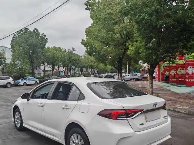 Toyota Corolla — миниатюра 7