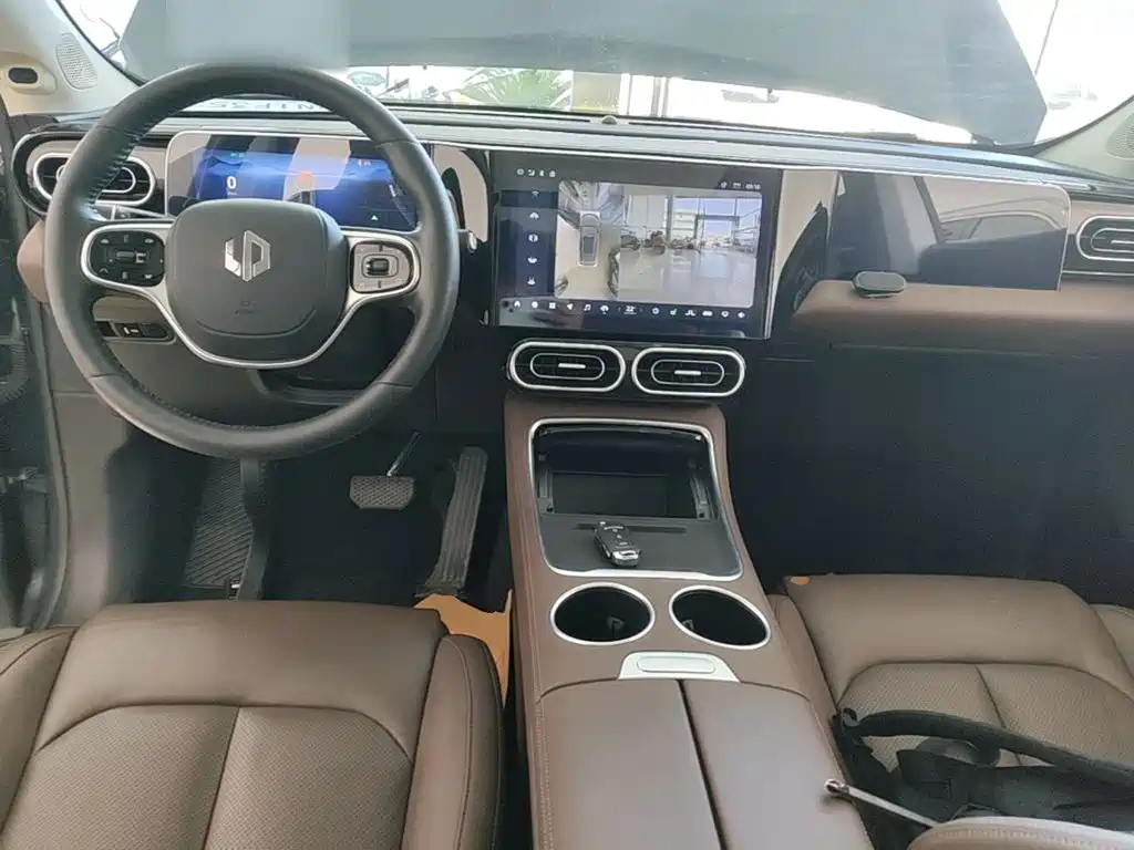 Leapmotor Leapmotor C11 — миниатюра 10