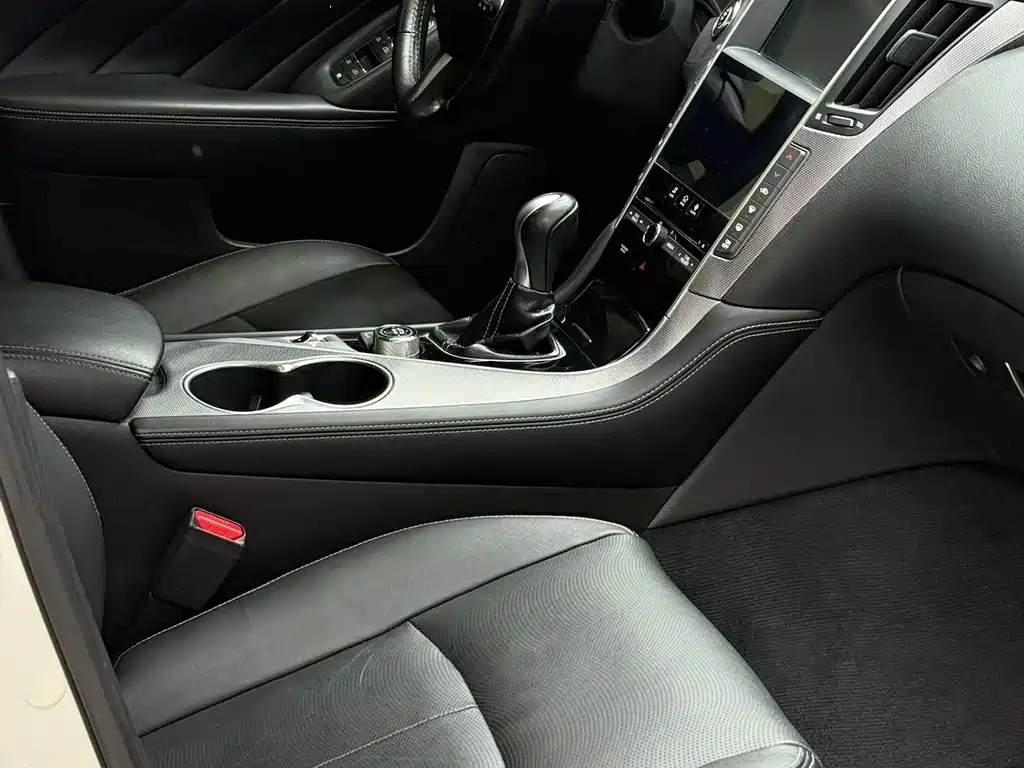 Infiniti Q50L 2016 2.0T Enjoy