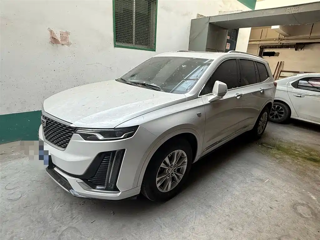 Купить Cadillac XT6