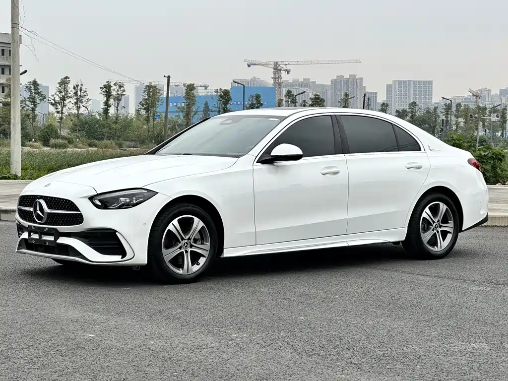 Mercedes-Benz C-Class 2022