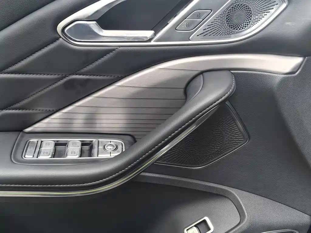 Hongqi HONGQI HS7 PHEV