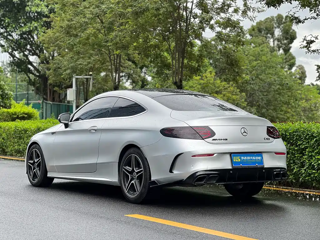 Mercedes-Benz C-Class (Import) — миниатюра 4