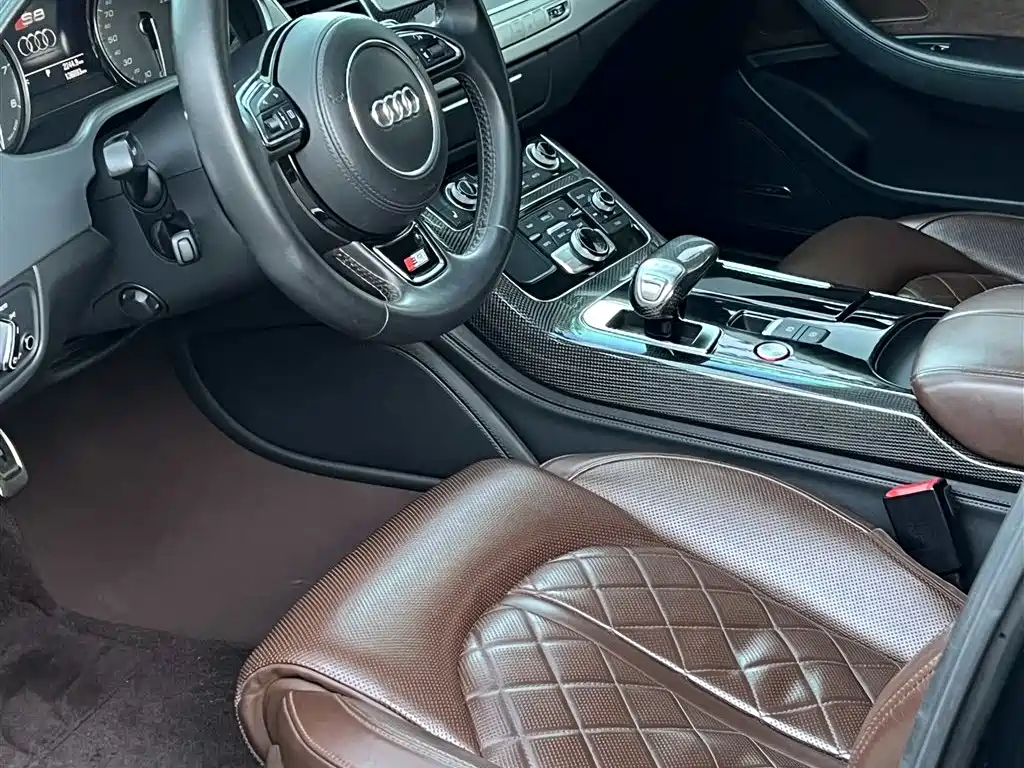Audi S8 2013 S8 4.0TFSI quattro